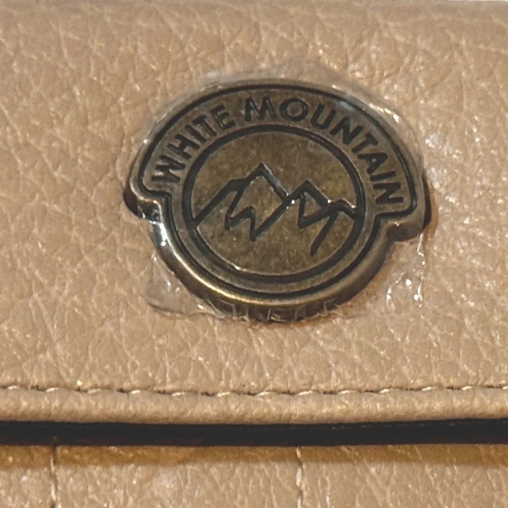 White Mountain Wallet Women OS Taupe Vegan Leather Trifold Snap Clutch NWT